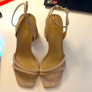Sam Edelman Kia Cappuccino suede heels- excellent condition.